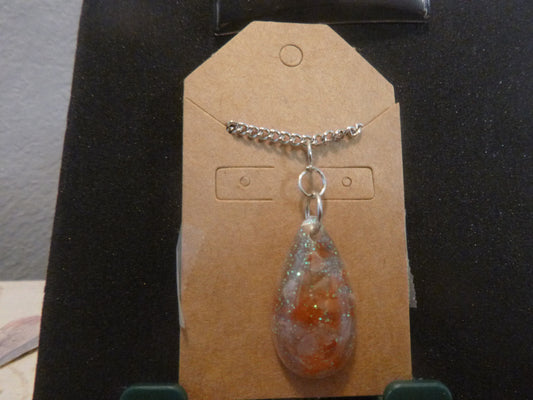 Teardrop pendant